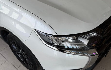 Mitsubishi Outlander III рестайлинг 3, 2020 год, 2 534 000 рублей, 4 фотография