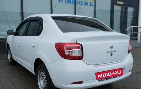 Renault Logan II, 2020 год, 889 000 рублей, 3 фотография