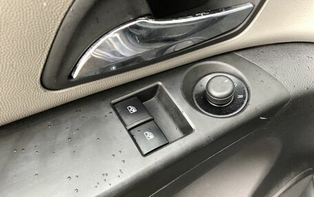 Chevrolet Cruze II, 2011 год, 620 000 рублей, 13 фотография