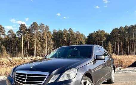Mercedes-Benz E-Класс, 2011 год, 1 580 000 рублей, 1 фотография