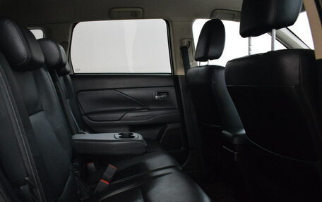 Mitsubishi Outlander III рестайлинг 3, 2014 год, 1 469 000 рублей, 13 фотография