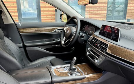 BMW 7 серия, 2016 год, 3 150 000 рублей, 7 фотография