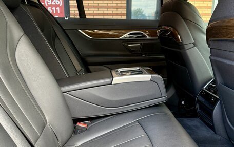 BMW 7 серия, 2016 год, 3 150 000 рублей, 10 фотография