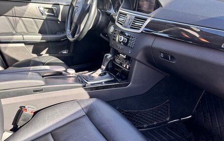 Mercedes-Benz E-Класс, 2011 год, 1 580 000 рублей, 3 фотография