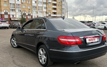 Mercedes-Benz E-Класс, 2011 год, 1 580 000 рублей, 10 фотография