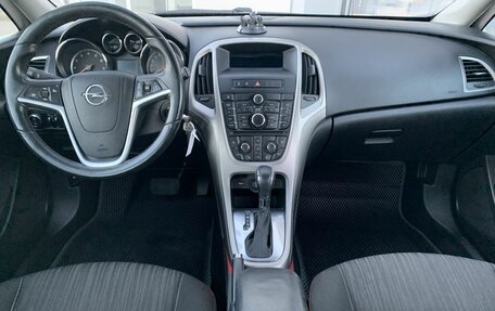 Opel Astra J, 2011 год, 640 000 рублей, 11 фотография