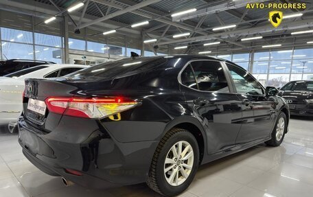 Toyota Camry, 2018 год, 2 050 000 рублей, 5 фотография