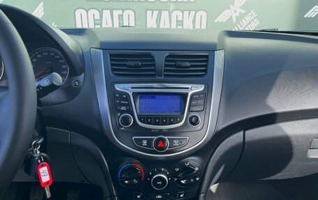 Hyundai Solaris II рестайлинг, 2014 год, 880 000 рублей, 19 фотография