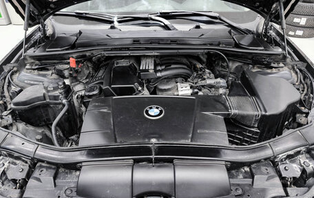 BMW 3 серия, 2011 год, 1 050 000 рублей, 13 фотография