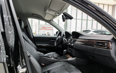 BMW 3 серия, 2011 год, 1 050 000 рублей, 15 фотография