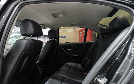 BMW 3 серия, 2011 год, 1 050 000 рублей, 16 фотография