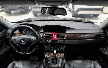 BMW 3 серия, 2011 год, 1 050 000 рублей, 18 фотография