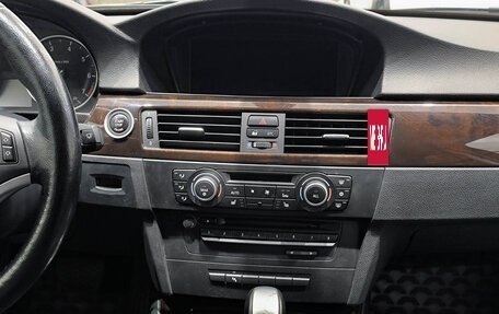 BMW 3 серия, 2011 год, 1 050 000 рублей, 19 фотография