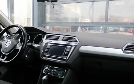 Volkswagen Tiguan II, 2017 год, 1 959 000 рублей, 14 фотография