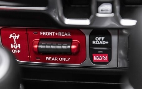 Jeep Wrangler, 2023 год, 13 790 000 рублей, 23 фотография