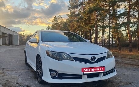 Toyota Camry, 2014 год, 1 600 000 рублей, 2 фотография