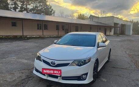 Toyota Camry, 2014 год, 1 600 000 рублей, 9 фотография