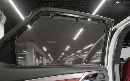 Lexus RX IV рестайлинг, 2016 год, 3 900 000 рублей, 12 фотография