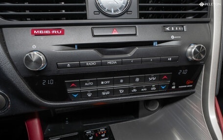 Lexus RX IV рестайлинг, 2016 год, 3 900 000 рублей, 23 фотография