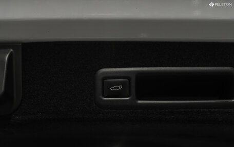 Lexus RX IV рестайлинг, 2016 год, 3 900 000 рублей, 31 фотография