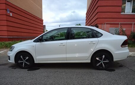 Volkswagen Polo VI (EU Market), 2020 год, 1 150 000 рублей, 2 фотография