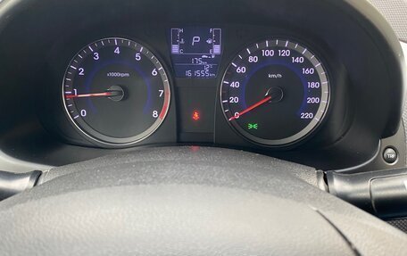 Hyundai Solaris II рестайлинг, 2015 год, 900 000 рублей, 1 фотография