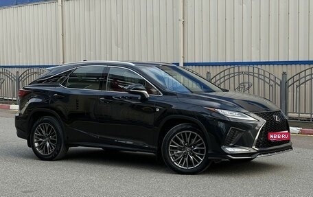 Lexus RX IV рестайлинг, 2019 год, 3 650 000 рублей, 1 фотография