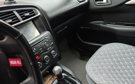 Citroen C4 II рестайлинг, 2012 год, 600 000 рублей, 14 фотография