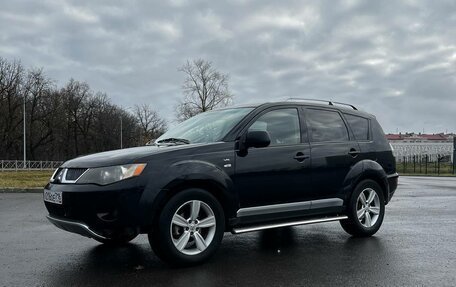 Mitsubishi Outlander III рестайлинг 3, 2008 год, 1 050 000 рублей, 2 фотография