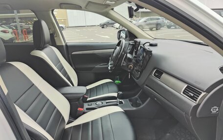 Mitsubishi Outlander III рестайлинг 3, 2013 год, 1 200 000 рублей, 16 фотография