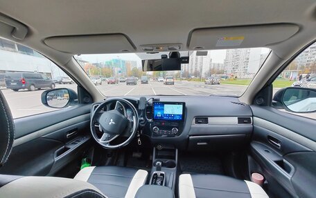 Mitsubishi Outlander III рестайлинг 3, 2013 год, 1 200 000 рублей, 17 фотография