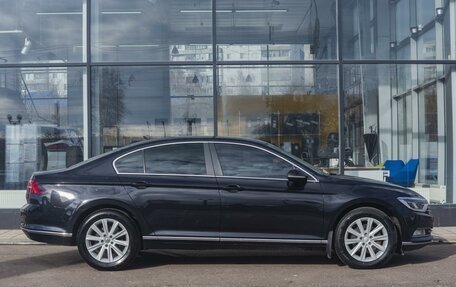 Volkswagen Passat B8 рестайлинг, 2017 год, 2 187 000 рублей, 5 фотография