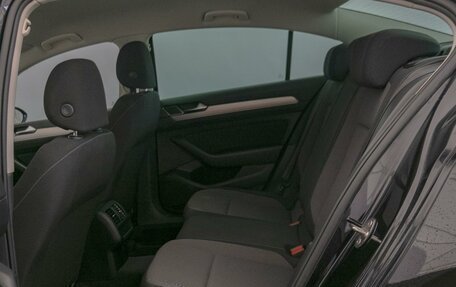 Volkswagen Passat B8 рестайлинг, 2017 год, 2 187 000 рублей, 15 фотография