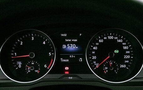 Volkswagen Passat B8 рестайлинг, 2017 год, 2 187 000 рублей, 19 фотография