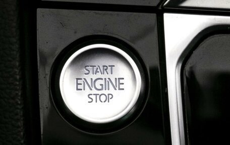 Volkswagen Passat B8 рестайлинг, 2017 год, 2 187 000 рублей, 23 фотография