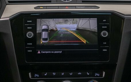 Volkswagen Passat B8 рестайлинг, 2017 год, 2 187 000 рублей, 18 фотография