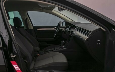 Volkswagen Passat B8 рестайлинг, 2017 год, 2 187 000 рублей, 14 фотография