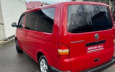 Volkswagen Transporter T5 рестайлинг, 2004 год, 800 000 рублей, 1 фотография