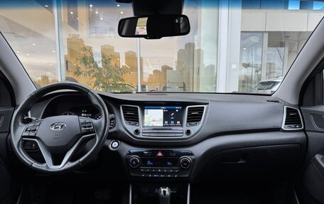 Hyundai Tucson III, 2018 год, 2 000 000 рублей, 12 фотография