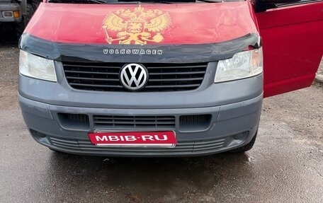 Volkswagen Transporter T5 рестайлинг, 2004 год, 800 000 рублей, 2 фотография