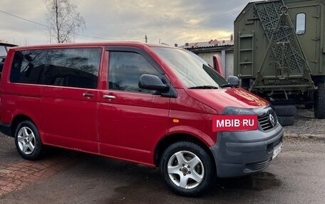 Volkswagen Transporter T5 рестайлинг, 2004 год, 800 000 рублей, 3 фотография