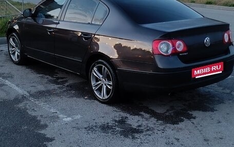 Volkswagen Passat B6, 2007 год, 850 000 рублей, 4 фотография