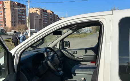 Hyundai H-1 II рестайлинг, 2015 год, 2 250 000 рублей, 9 фотография