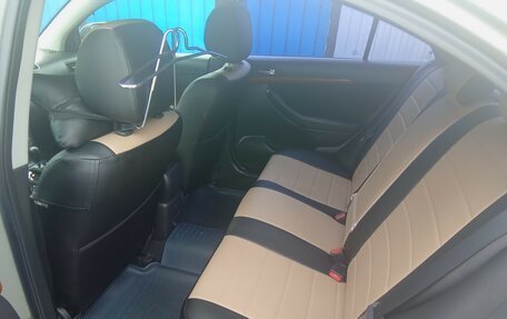 Toyota Avensis III рестайлинг, 2008 год, 800 000 рублей, 16 фотография