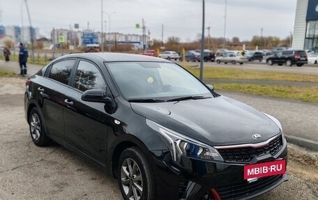 KIA Rio IV, 2021 год, 1 650 000 рублей, 6 фотография