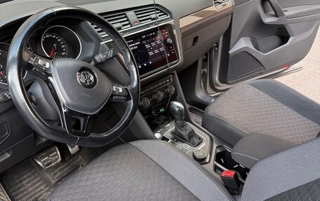 Volkswagen Tiguan II, 2018 год, 2 200 000 рублей, 7 фотография