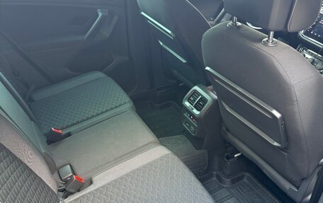 Volkswagen Tiguan II, 2018 год, 2 200 000 рублей, 8 фотография