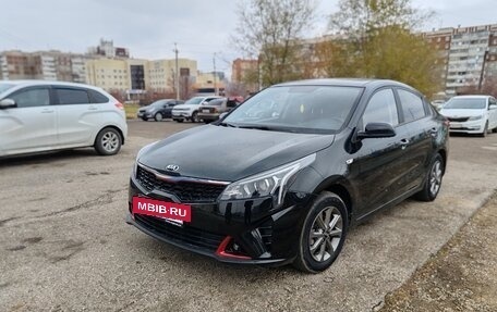 KIA Rio IV, 2021 год, 1 650 000 рублей, 10 фотография