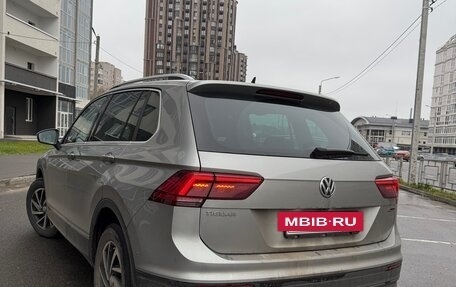 Volkswagen Tiguan II, 2018 год, 2 200 000 рублей, 4 фотография