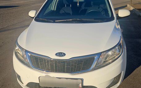 KIA Rio III рестайлинг, 2014 год, 745 000 рублей, 1 фотография